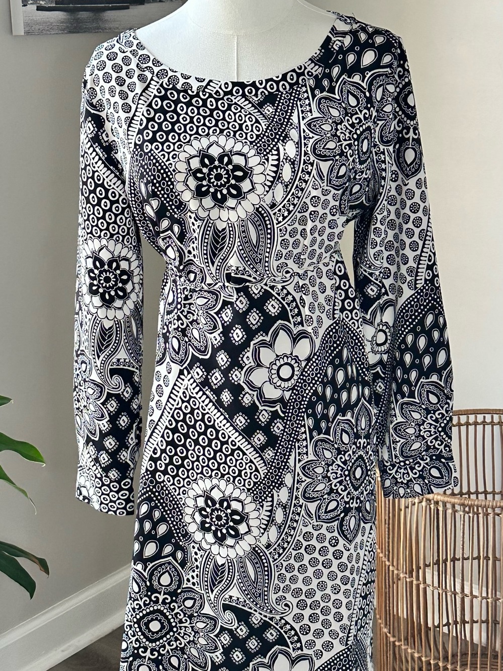 LOFT Black and White Paisley Shift Dress